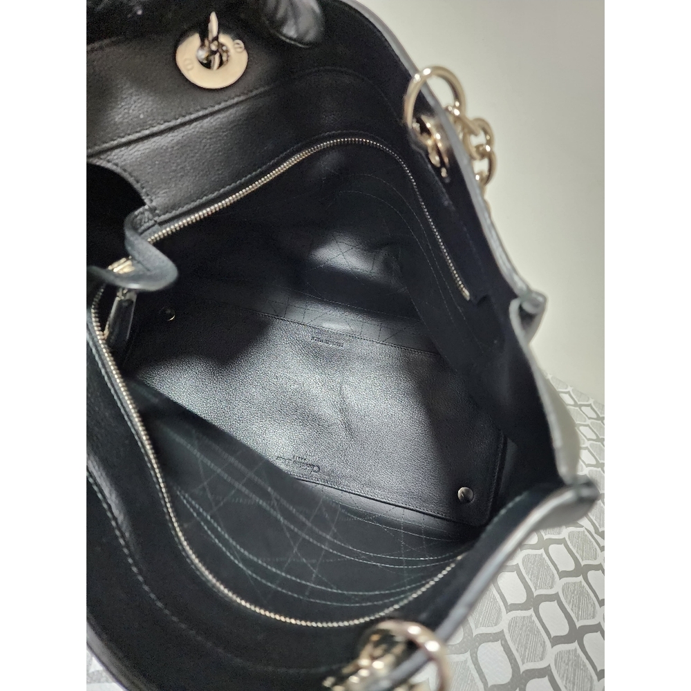 CHRISTIAN DIOR Grained Calfskin Leather Cannage Quilted Medium Ultradior Tote Ba - Picture 14 of 14